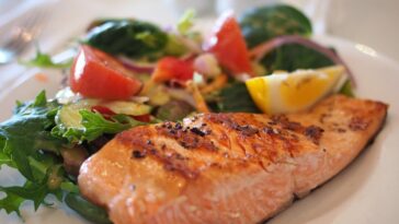 salmon verduras