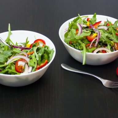 Ensalada vegana muy fácil en un solo paso