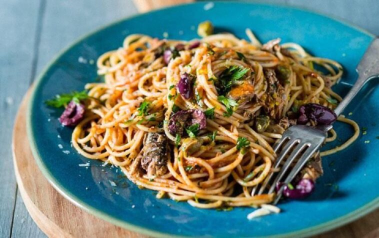 Sardinas a la putanesca: una rápida y deliciosa comida