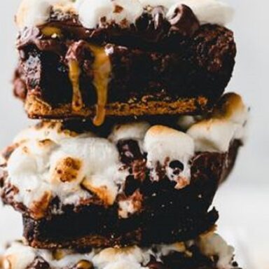 brownie compartido con chocolate blanco lindor