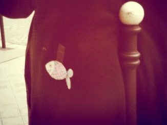 Poisson d'avril dans le dos