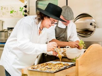 marc veyrat poursuit le guide michelin pour sa troisième étoile