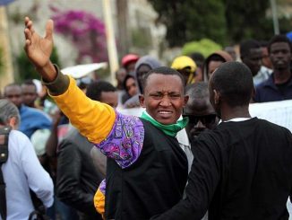 Migrants Paris: évacué 2 camps