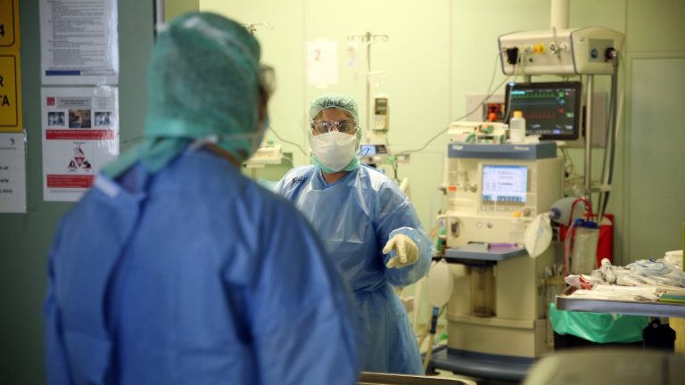 coronavirus france établissements sanitaires