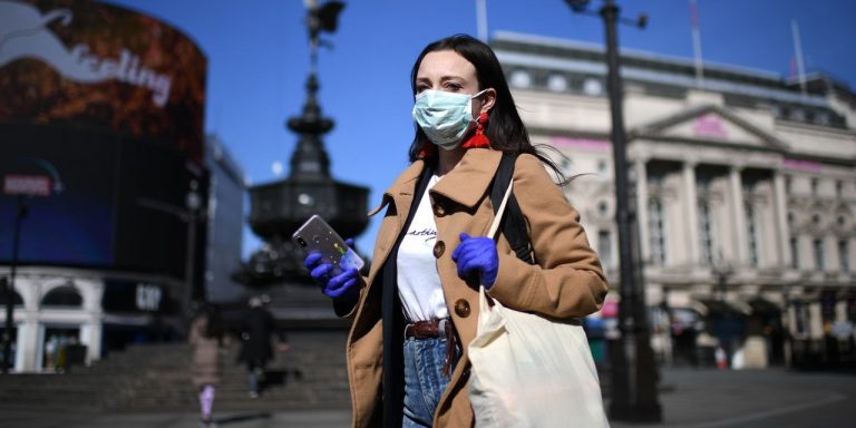 coronavirus vetements