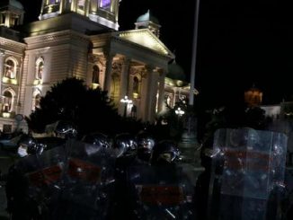 Coronavirus, affrontements à Belgrade