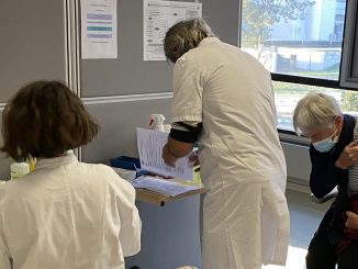 Covid-19 vaccination plus 75 ans