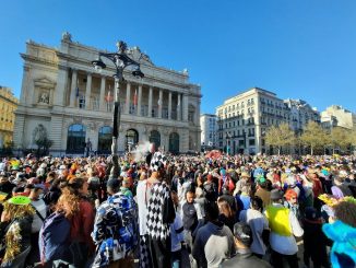 marseille rassemblement pour le carnaval un danger pour la sante 1