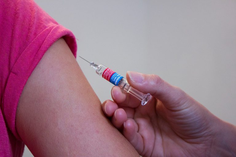piqûre pour recevoir le vaccin