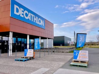 Décathlon ne vend plus de canoës à Calais : les migrants les utilisent pour traverser la Manche