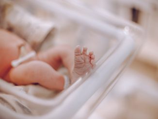 Des jumeaux nés à 15 minutes d'intervalle en 2021 et 2022