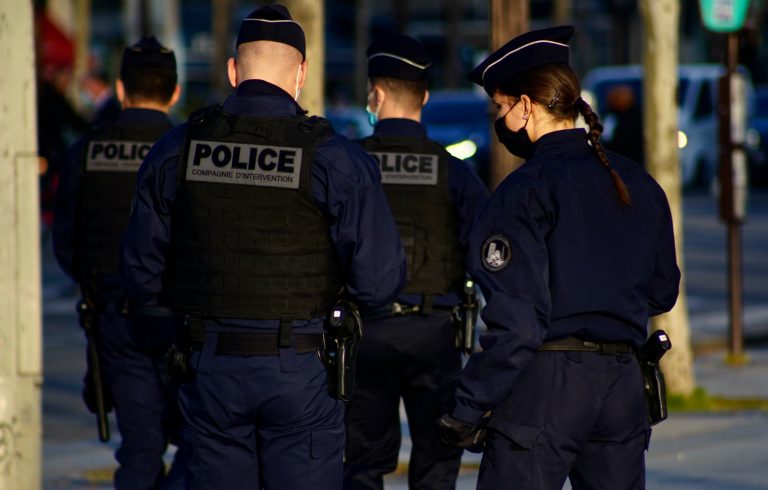 Féminicide à Paris : appel à témoins pour retrouver le policier
