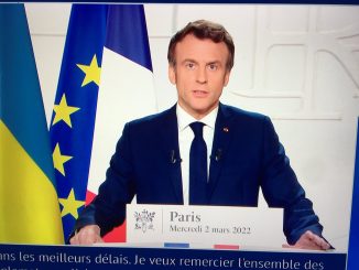 Emmanuel Macron évoque les impacts de la guerre en Ukraine