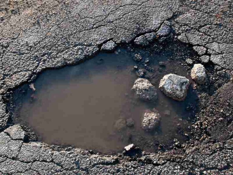 come denunciare il comune per una buca investimentimagazineit