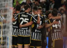 001-contratto-giocatore-bianconero-cifre