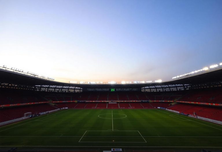 1216x832 18 00 30 29 924259517