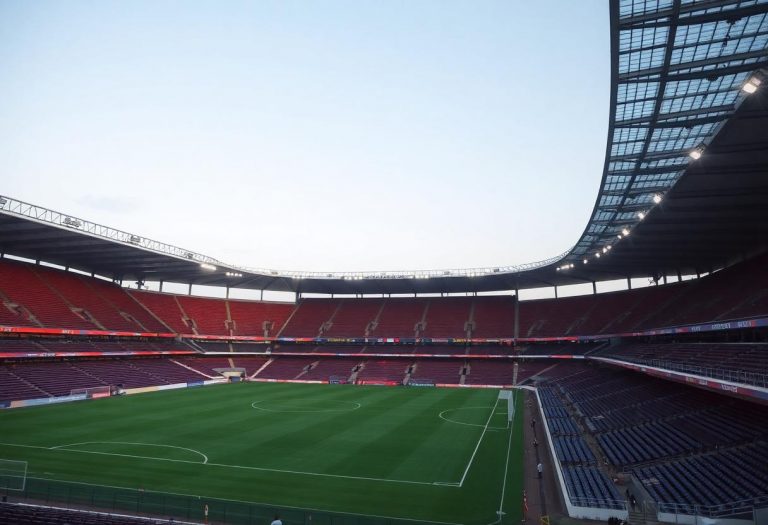 1216x832 14 14 30 29 752036136