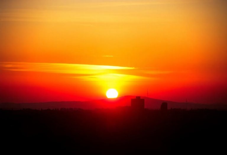 1216x832 15 00 30 18 852644818